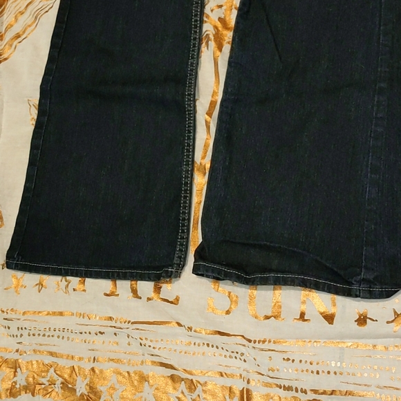 Jordache Bootcut Stretch Jeans - Picture 2 of 7